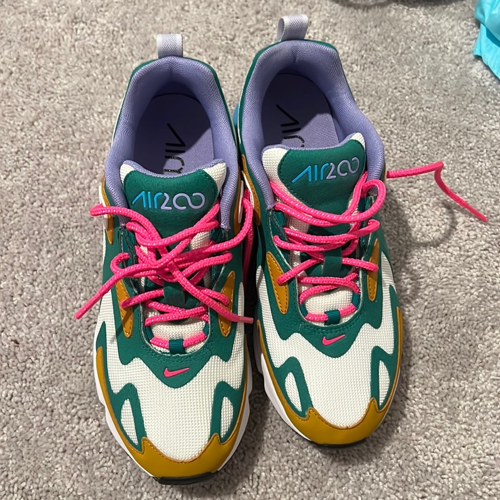 Nike Air Max 200 - Womens - Size 8